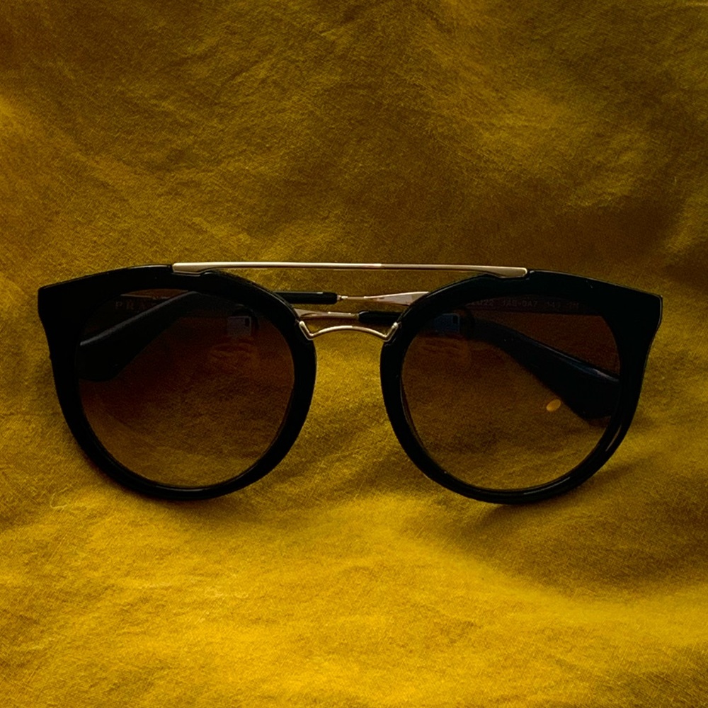 Prada Cinema SPR 23S Sunglasses - Mint Condition